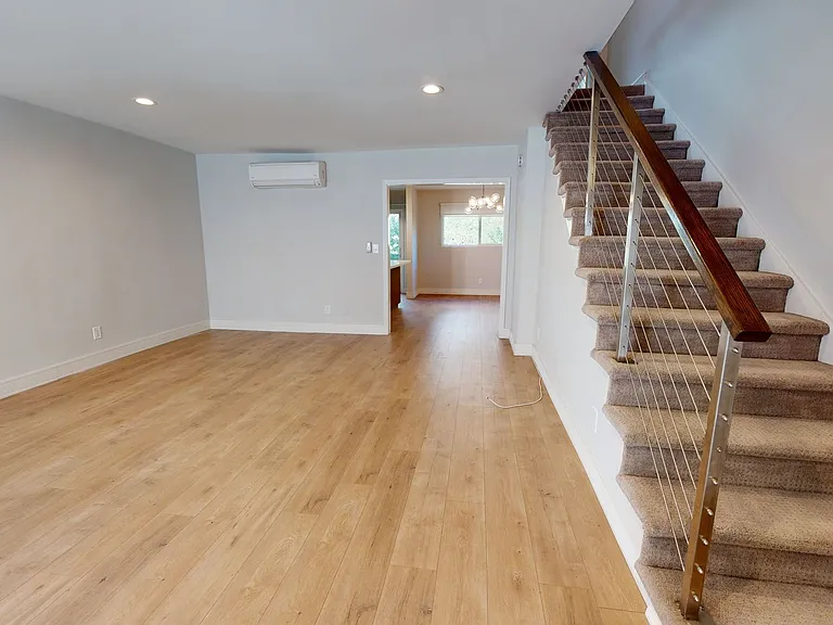 Gorgeous 2 Story Townhome...Great Location! CALL NOW! — Photo 11
