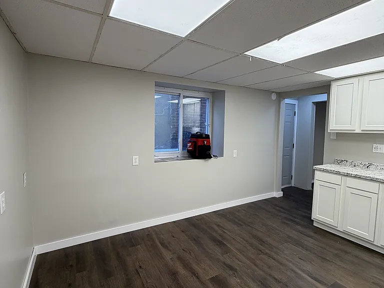 200 Alries St #2 — Photo 2