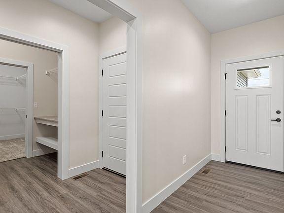 4th image of 602 15th St