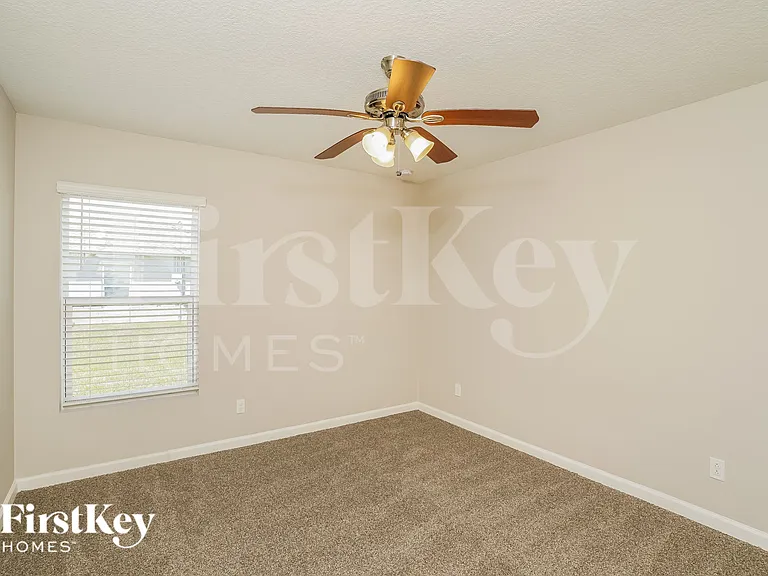 4285 SW Walker St — Photo 8