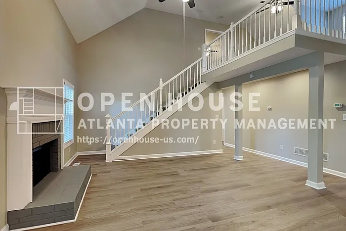 6778 Oakhurst Ct — Photo 2