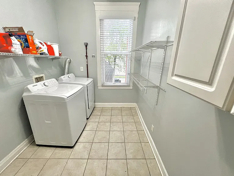1132 E Breckinridge St — Photo 18