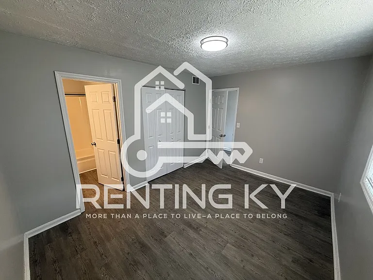 1644 Foxhaven Dr — Photo 4