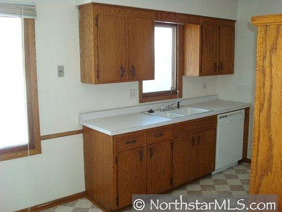 3rd image of 421 Nevada E
