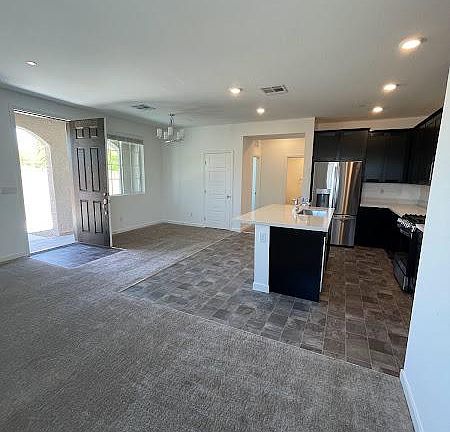 3rd image of 20 Barbara Ln #8