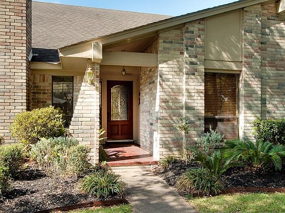 2nd image of 1603 Cedar Dr