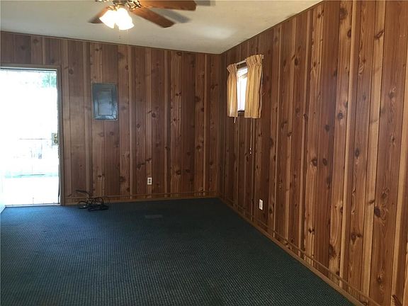 5th image of 10021 Kirwood St W