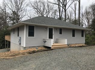 1361 Hoskins Dr, Tappahannock, VA 22560