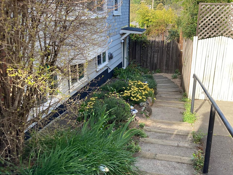 Entrance to In-Law unit