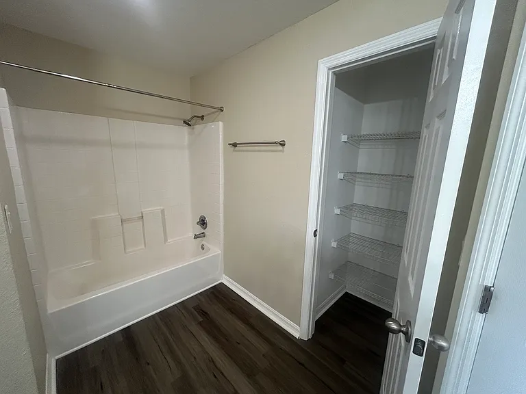 1227 Webster St — Photo 18