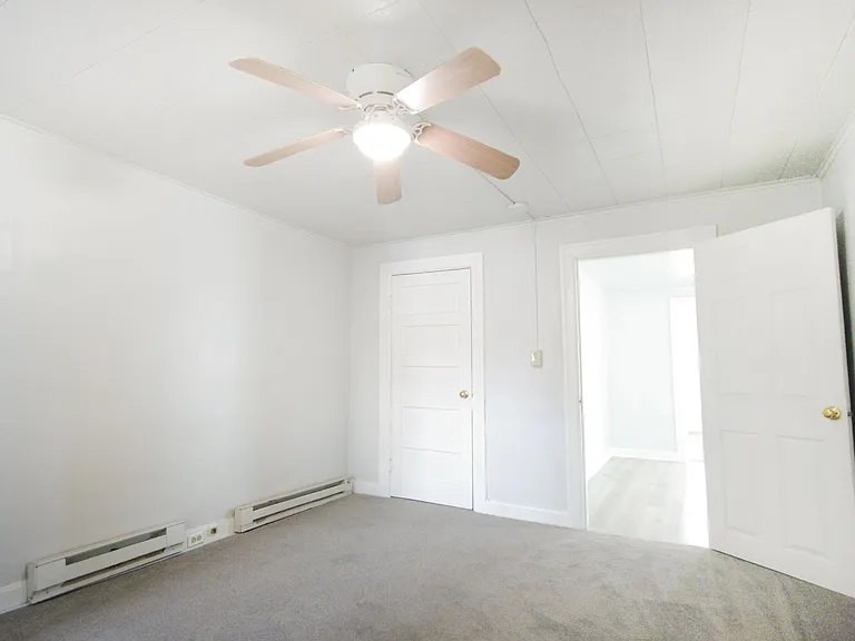 216-218 W Wilson Blvd #2W — Photo 5