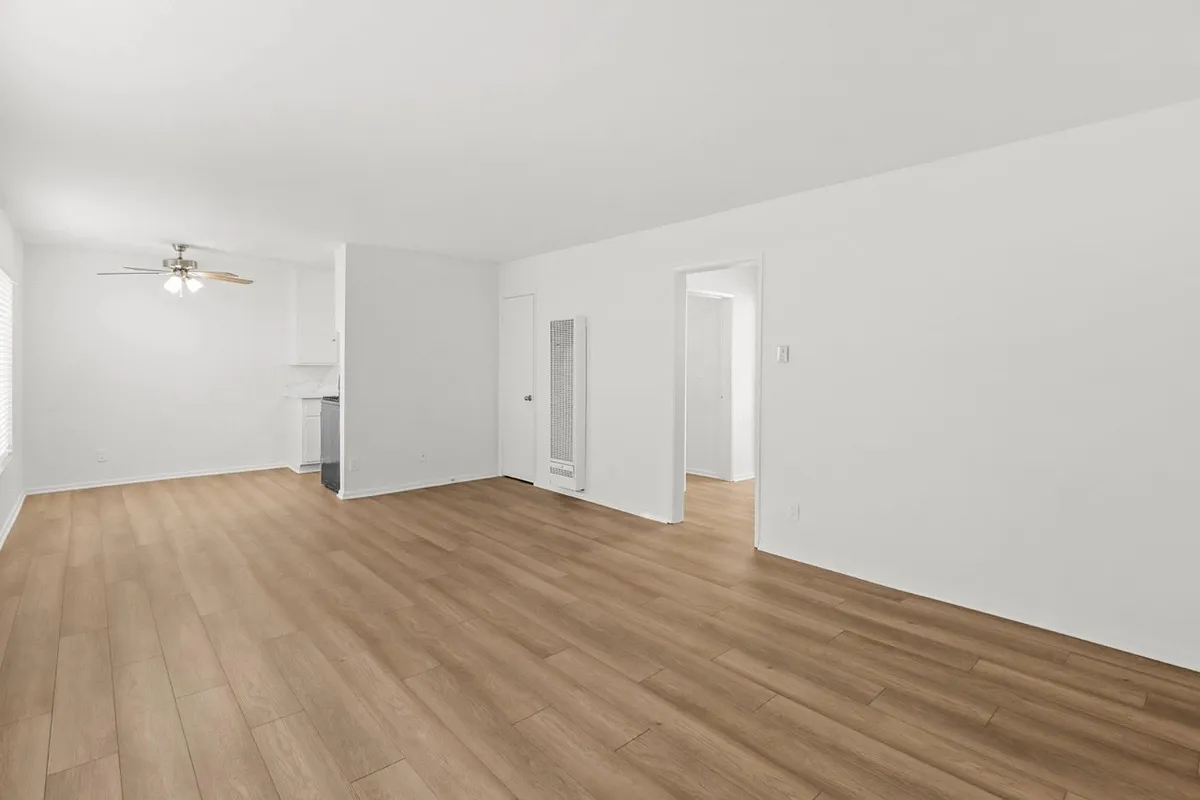 Building Photo - 1747 Franklin St #4