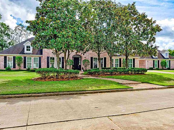 2nd image of 4925 Littlewood Dr