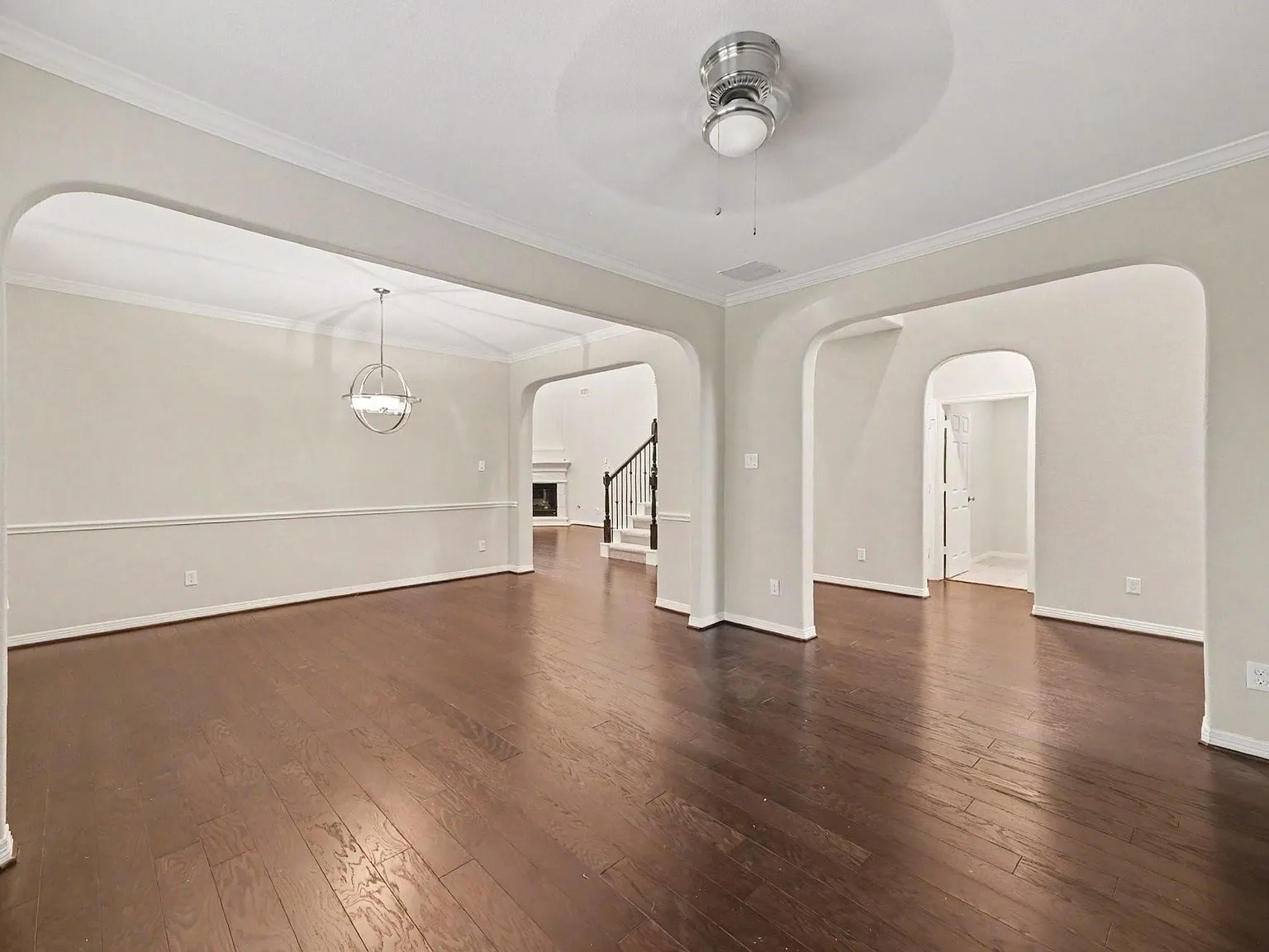 4 bed, 3.5 bath, 3329 sqft, $3,100 — Photo 4