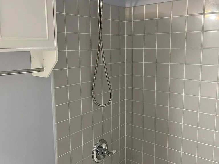 405 W 7th St #306 — Photo 13