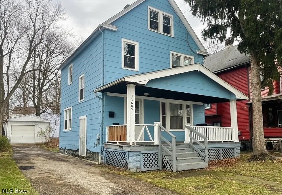 2nd image of 13809 Beachwood Ave