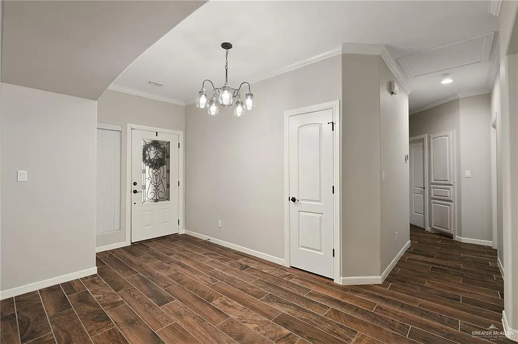 Building Photo - 14220 Amistad Cir