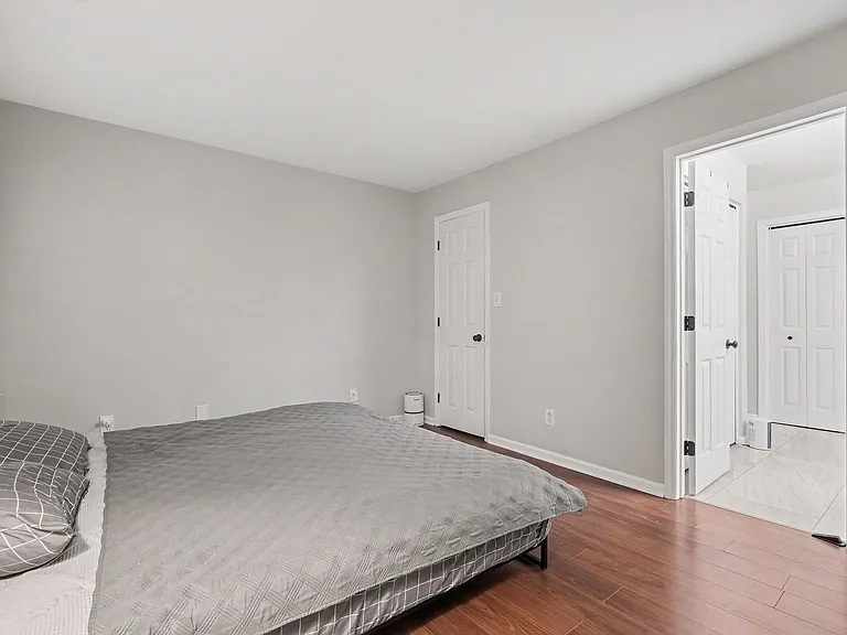 6121 Gray Gate Ln #K — Photo 14