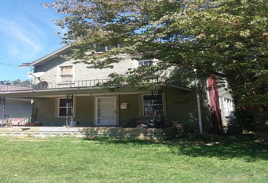 2nd image of 1015 25th St