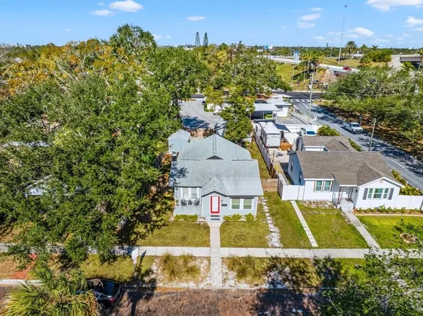 2011 Dartmouth Ave N, Saint Petersburg, FL 33713