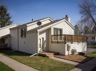 104 Avignon Ct, Woodbury, MN 55125