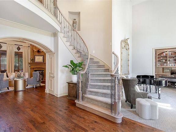 4th image of 5404 Golden Sunset Ct