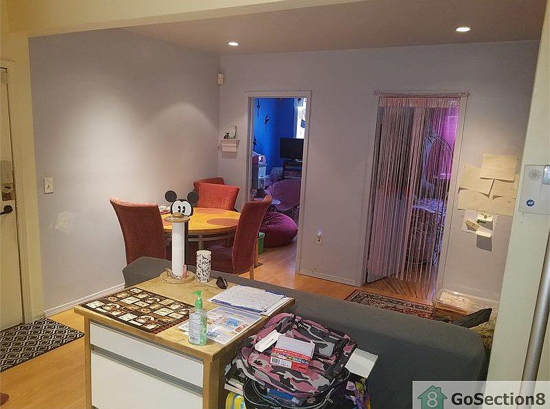 1st image of 80 York Ave Floor 2