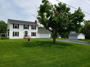 10085 Atwood Rd, Roscoe, IL 61073