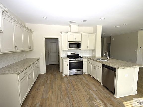 4th image of 3609 Paso Dr