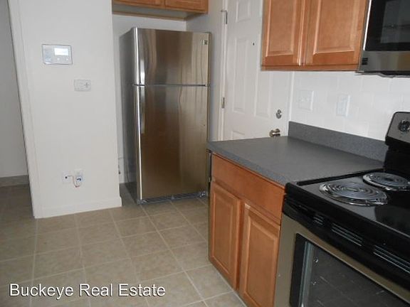 3rd image of 110 E 11th Ave