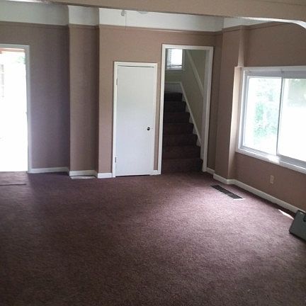 4th image of 1585-1587 Newman Ave