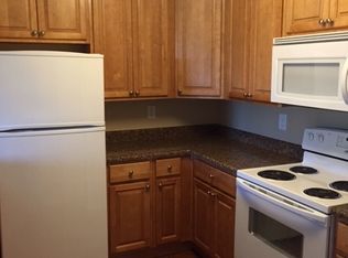 3318 Hampton Point Dr APT E, Silver Spring, MD 20904