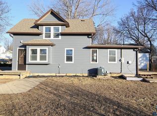 1914 S Duluth Ave, Sioux Falls, SD 57105