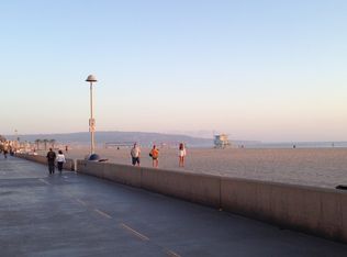 15 15th St APT 16, Hermosa Beach, CA 90254