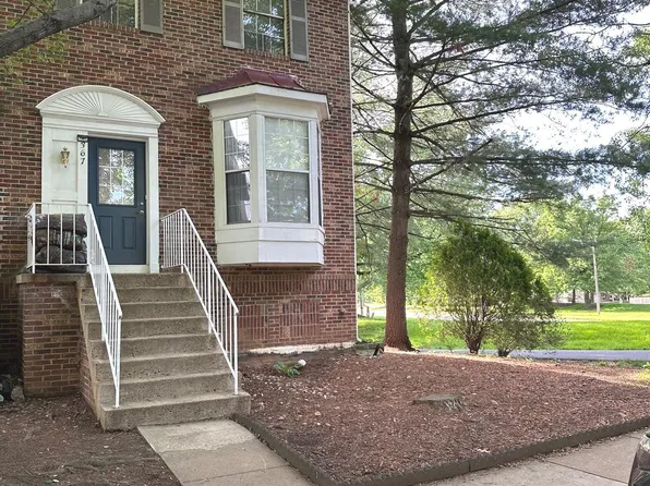 367 Bridle Crest Sq NE, Leesburg, VA 20176
