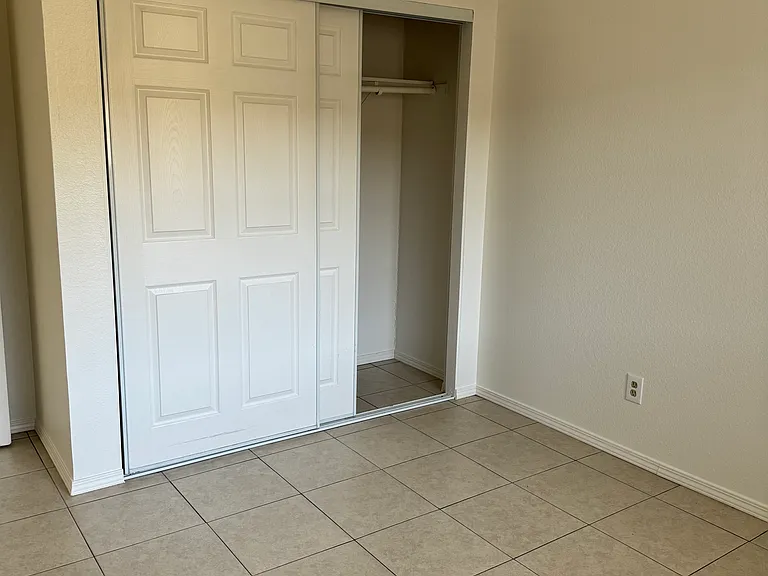 11335 Tiara St #14 — Photo 8