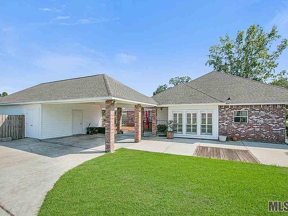 3rd image of 14458 Lazy Oaks Dr