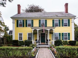 52 W Main St, Westborough, MA 01581