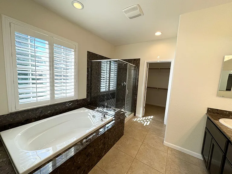 3508 Corsica Ct — Photo 14