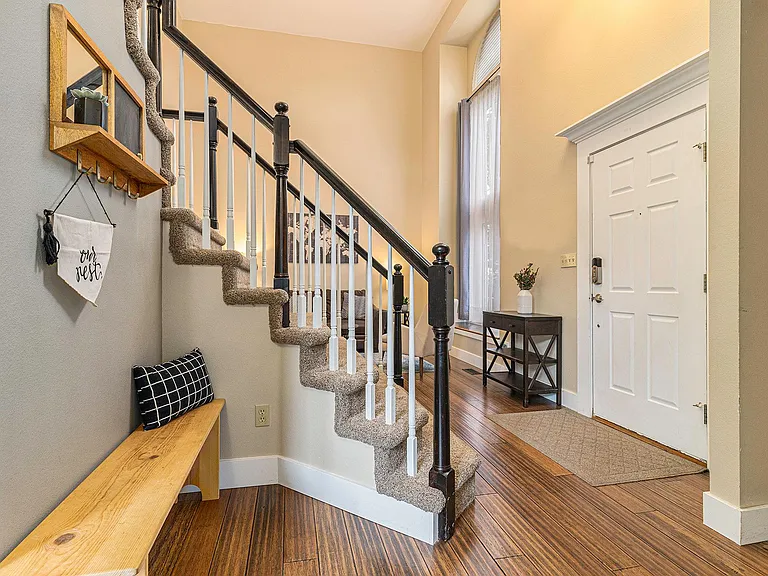8219 Radcliff Dr — Photo 21