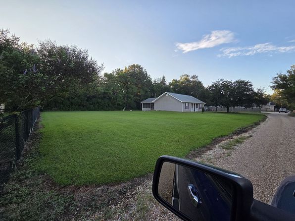 24044 Sparrow Ln