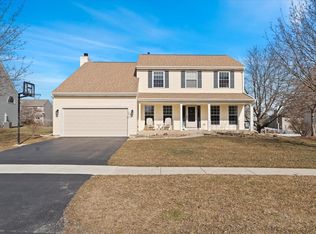 270 Southwind Dr, Lake Villa, IL 60046