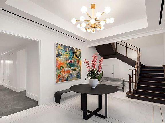 5th image of 1010 Park Ave #6/7