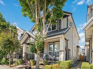 19391 72nd Ave, Surrey, BC V4N 5X9