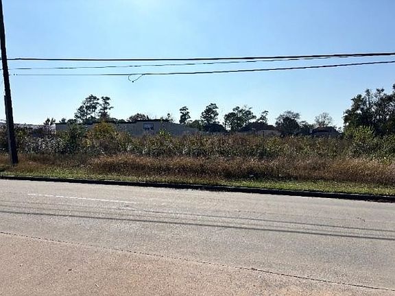 2nd image of 17303 Stuebner Airline Rd