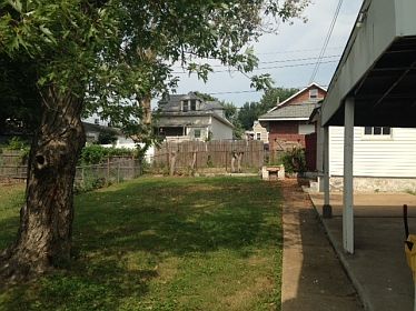 3rd image of 925 Wachtel Ave