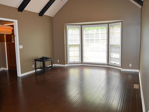 3rd image of 620 Bluewater Dr