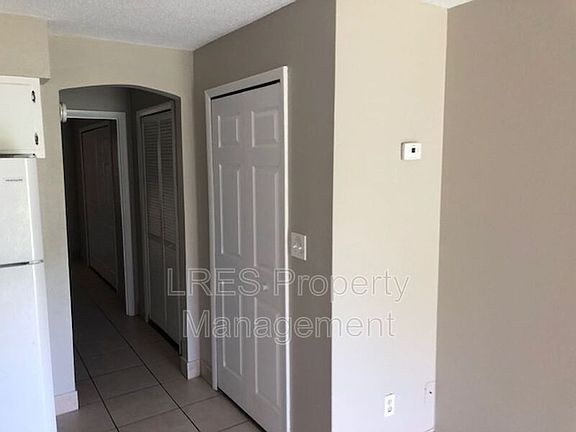 5th image of 1031 Columbia Ave APT J