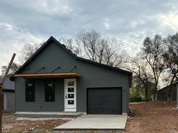 378 South Avenue, Sparta, MO 65753