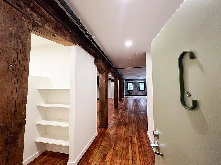 209 Woodward St — Photo 6